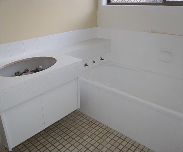 After - Brand New Bathtub By GlazeMaster
