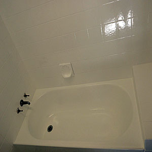 After - Bathtub Resurfacing By GlazeMaster