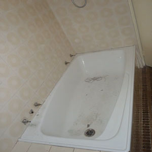 Before - Original Old Bathtub