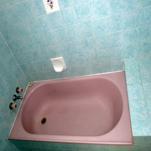 Before - Original Old Bathtub